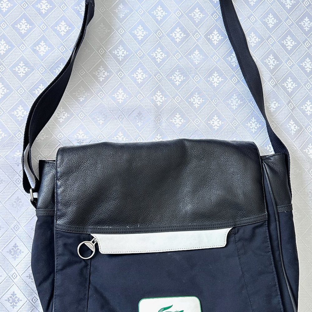 LACOSTE Black Nylon Logo signature Messenger Laptop shoulder bag - Picture 4 of 13